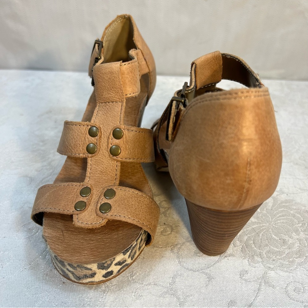 Reba Tan Leather Block Heel Sandals Ankle Strap Buckle Animal Print Sides 6.5